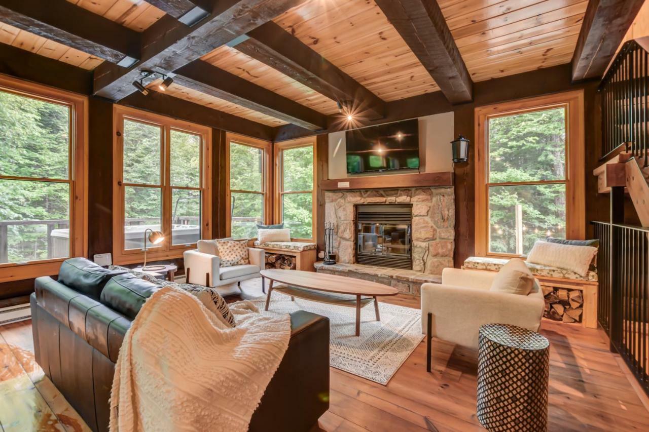 Chic Log Chalet With Hot Tub - Mont-Tremblant North Side By Reserver.Ca Lac-Superieur Exterior foto